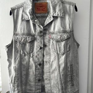 Grey jean Levi vest jacket